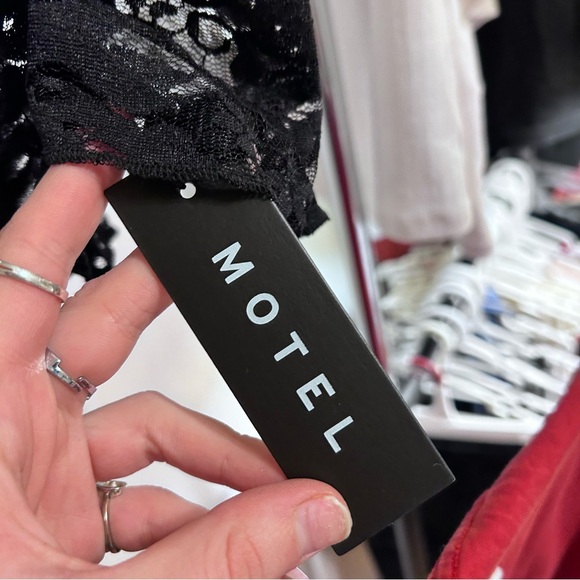 new cojira lace black top motel rocks - Picture 7 of 8